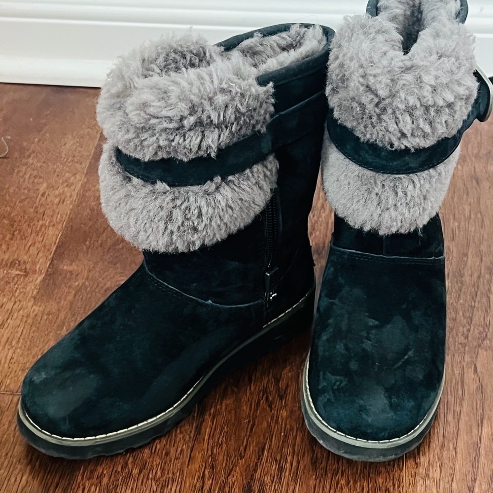 UGG Black Boots with Soft Gray Interior for youth size 13 - Picture 2 of 10